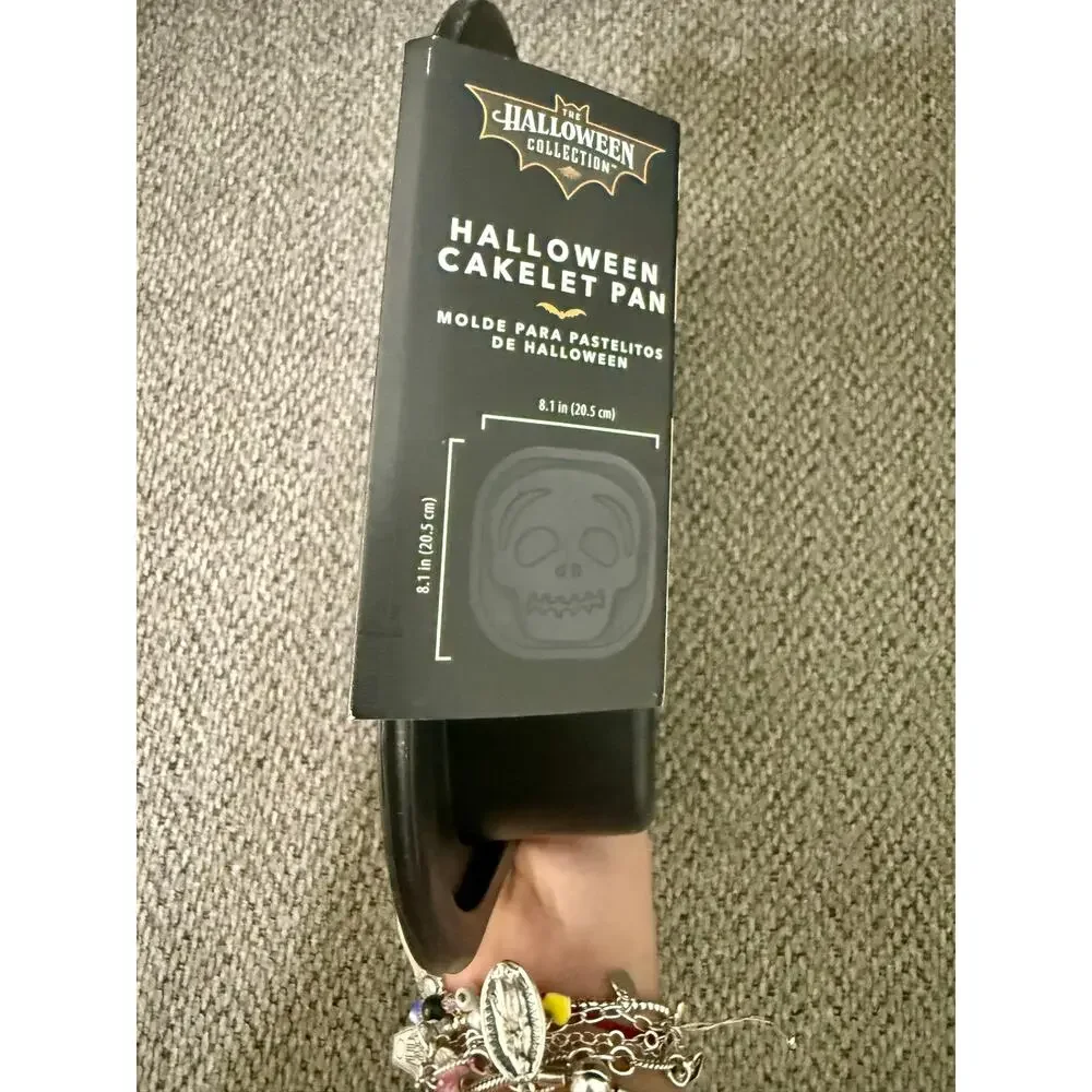 Crofton Halloween Skull Cakelet Pan 8.1” Black Silicone Baking Mold NWT
